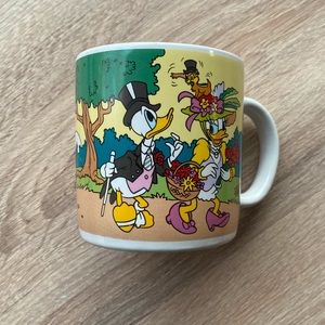Walt Disney Vintage Donald Daisy Duck Easter Mug